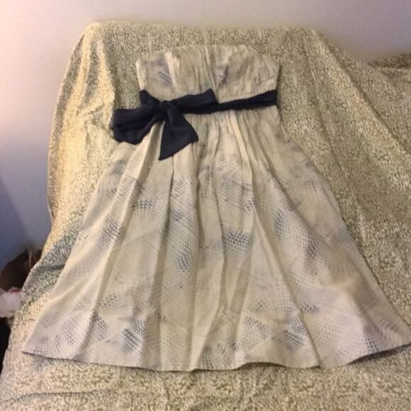 Edme & Esyllte Size 4 Convertable Strapless Dress Silk Blend Blue Print Anthro - Picture 9 of 9